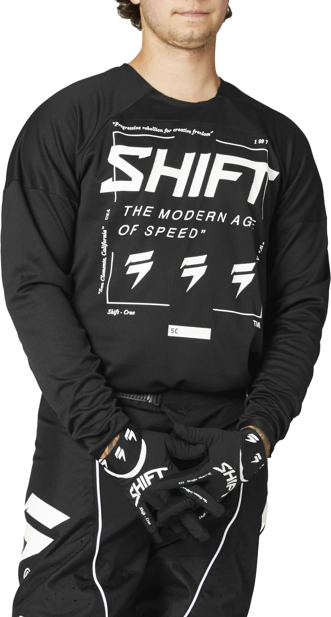 shift-cross-shirt-whit3-label-bliss-zwart-wit-2.png